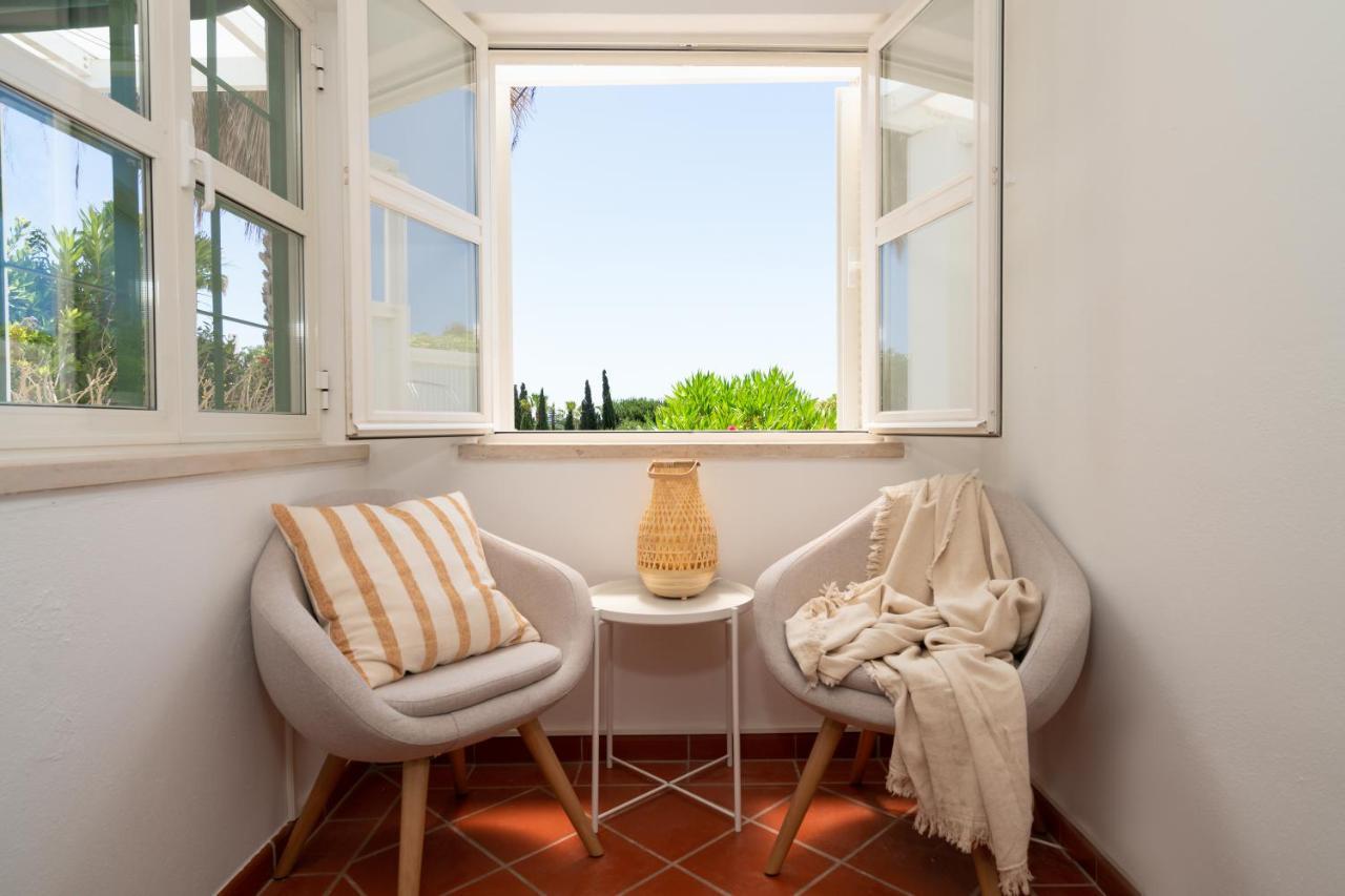 Beach Villa With Ocean View And Rooftop Cinema Гия Екстериор снимка